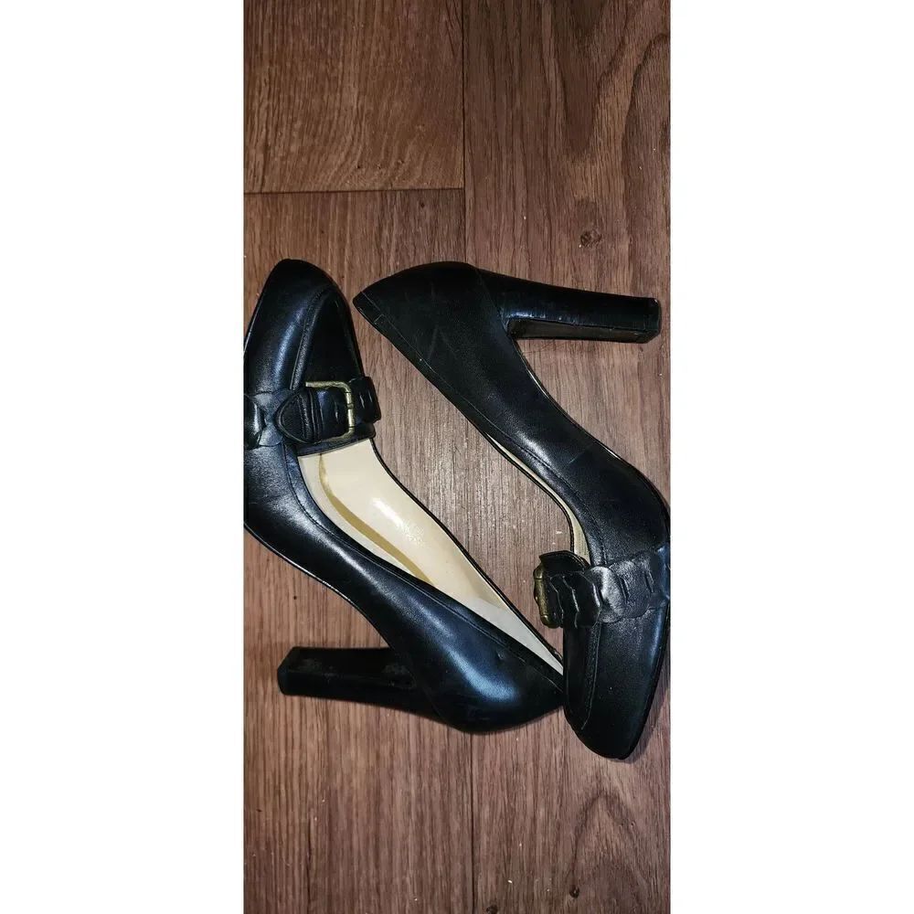 Ralph Lauren Leather Pumps - Picture 6 of 6